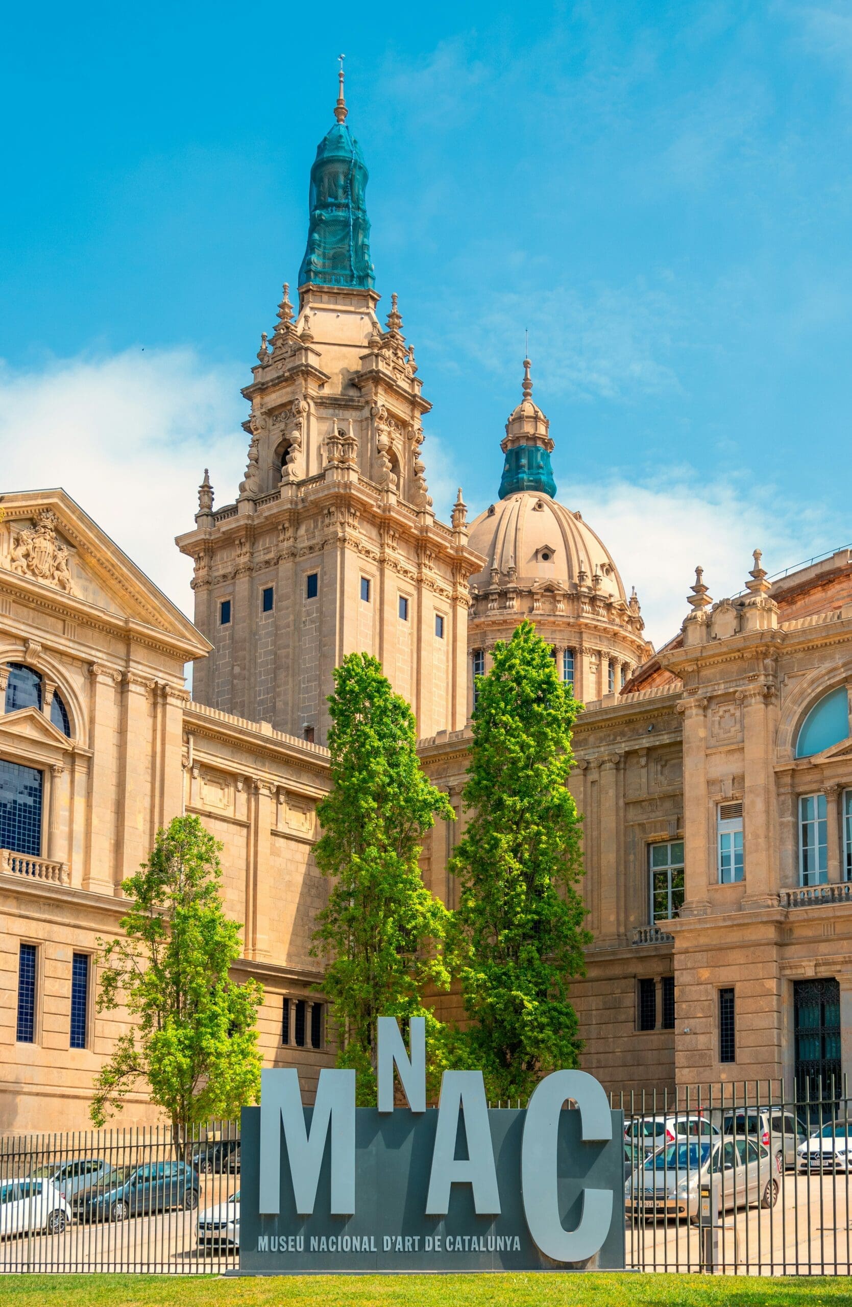 Discover Gothic Masterpieces at the MNAC