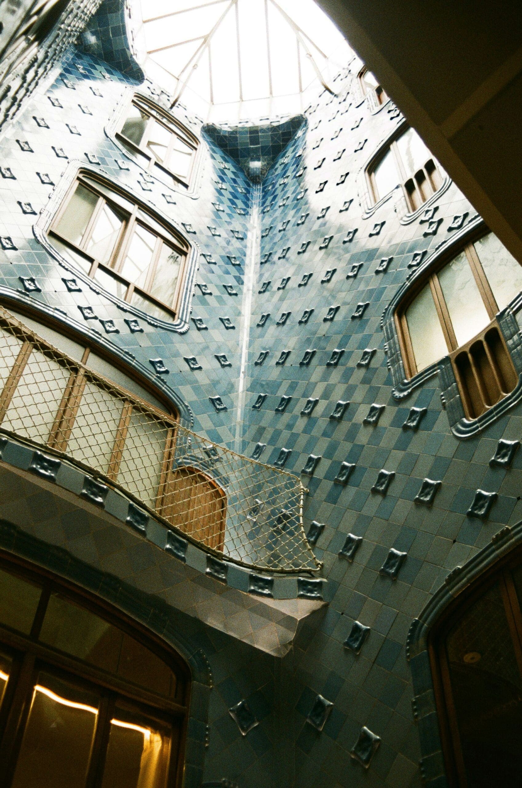Interior design of Casa Batlló with innovative lighting