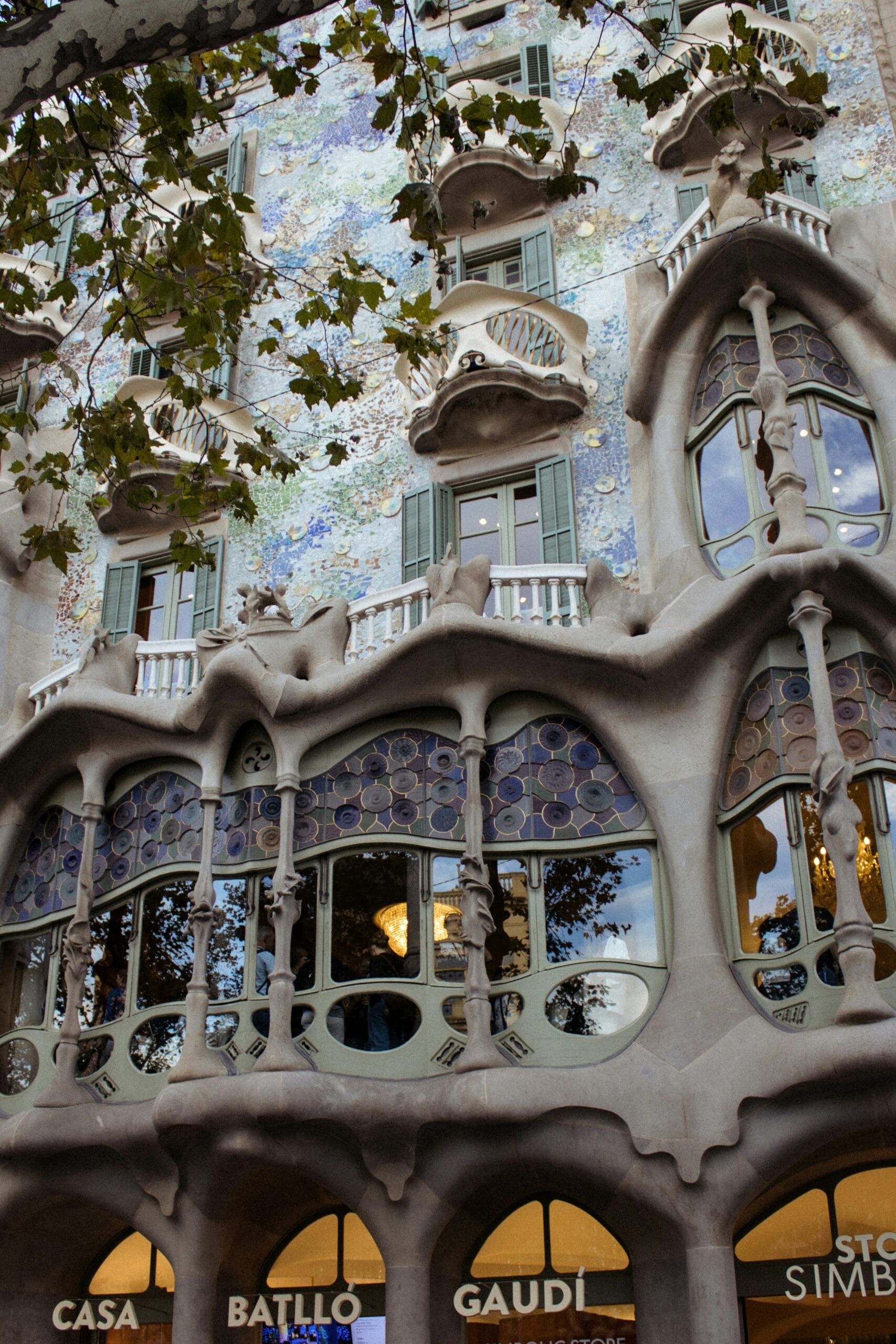 Visitors entering Casa Batlló