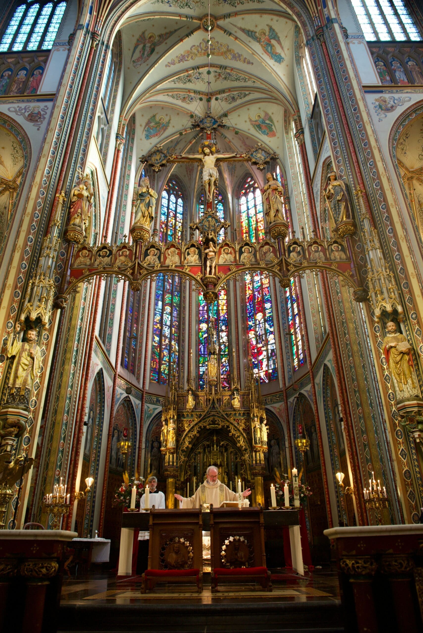 A magnificent church organ, whose pipes take up the entire back wall of the cathedral