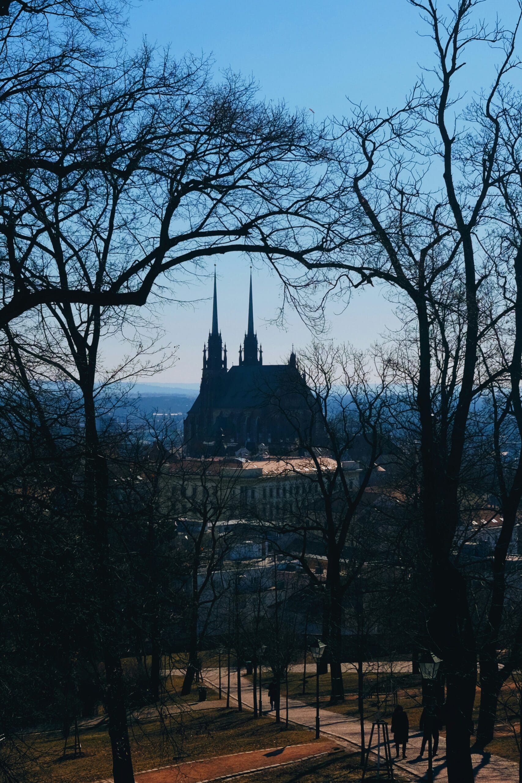 Blick von Le Panier zur Basilika Notre-Dame de la Garde