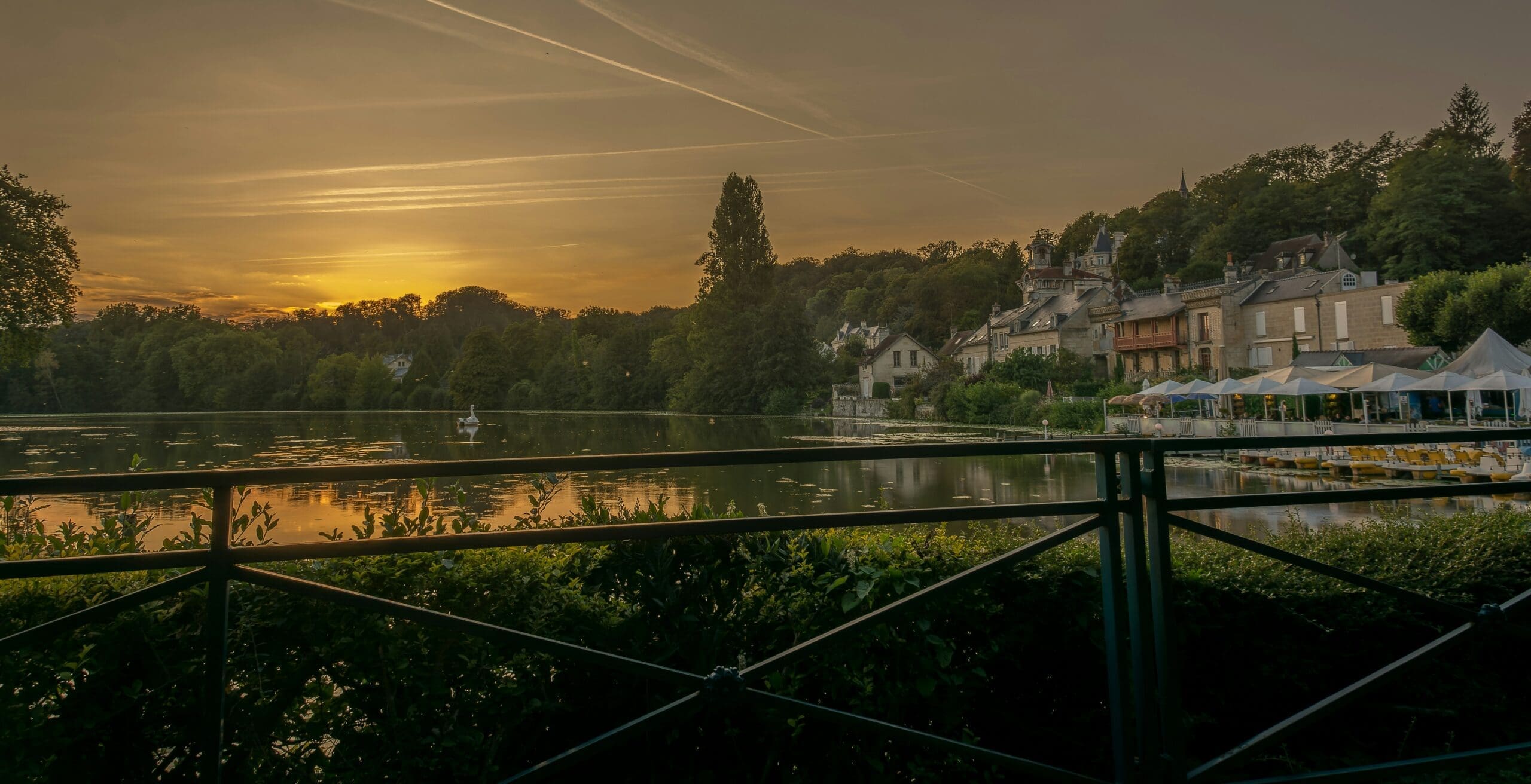 Palais de l'île at sunset