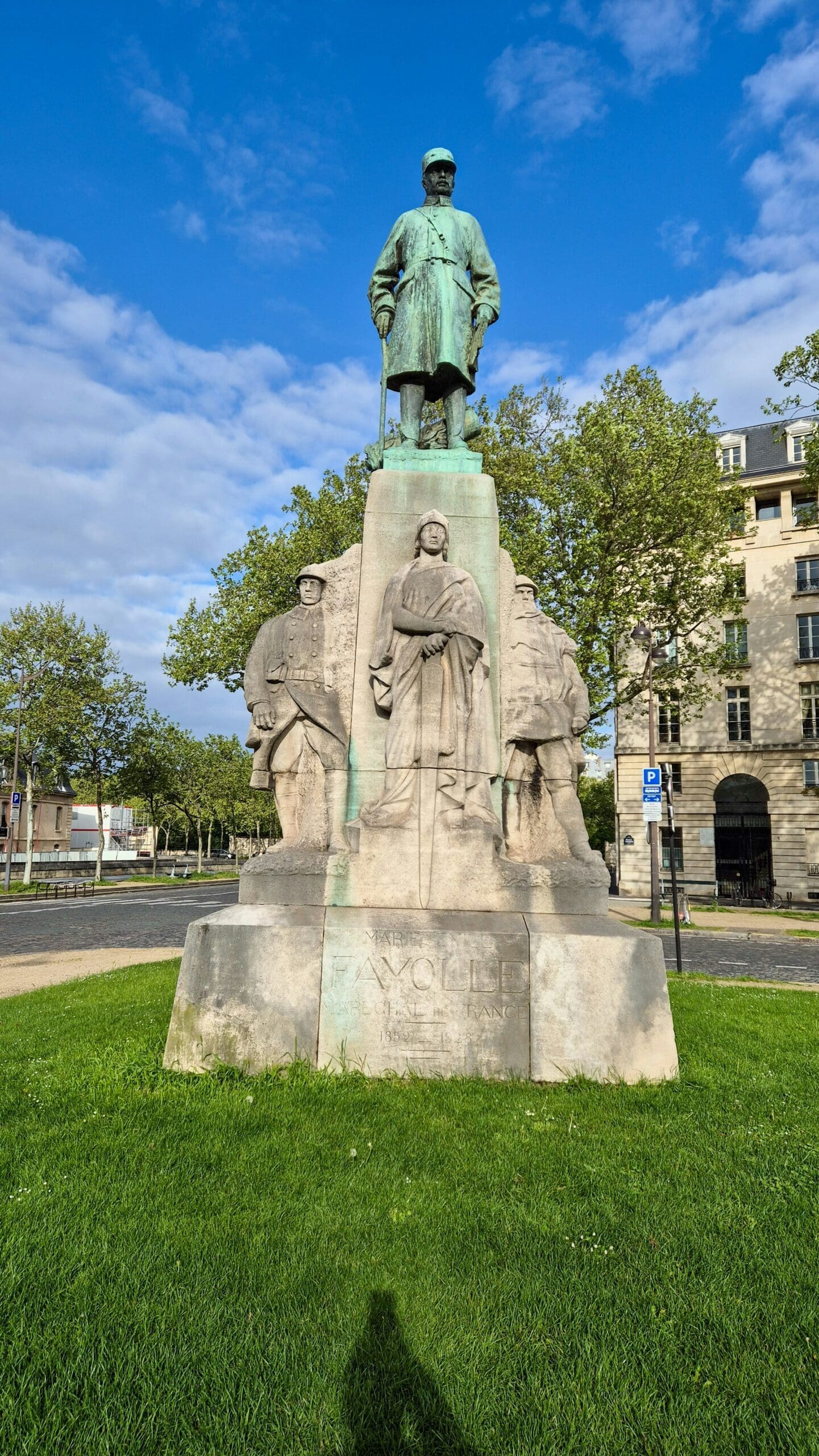 Famous personalities and historical events at Cours Mirabeau